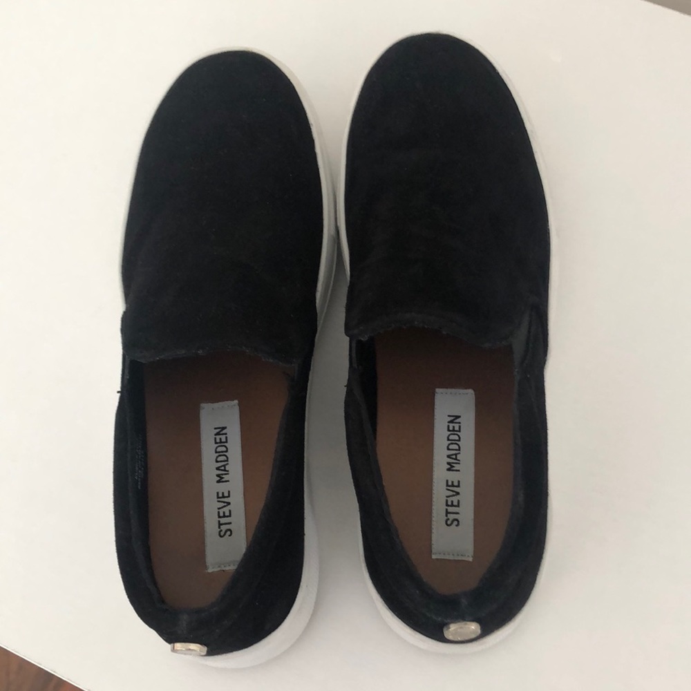 Steve Madden Slip-Ons